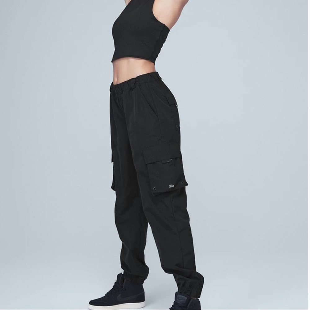 Alo It Girl Pant - NWT ⭐️